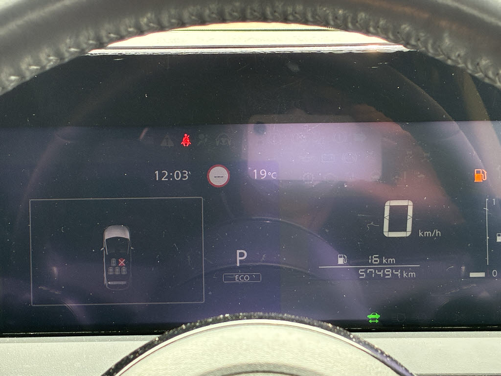 ニッサン ノート X FOUR