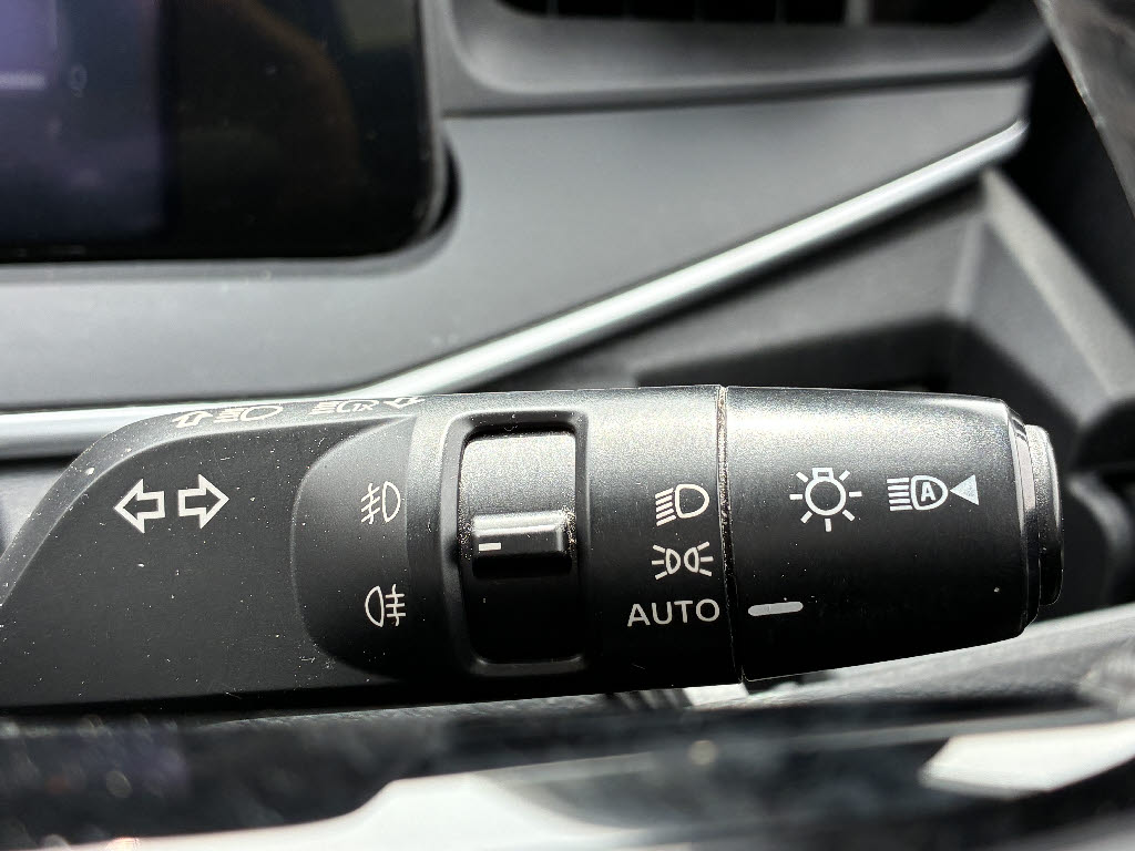 ニッサン ノート X FOUR