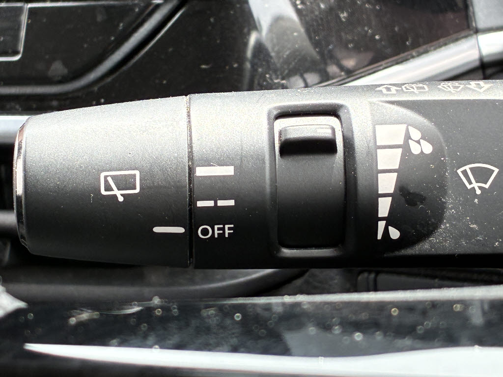 ニッサン ノート X FOUR