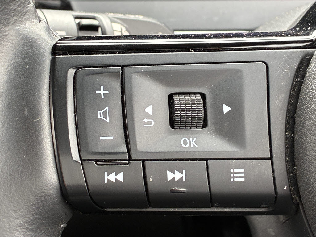 ニッサン ノート X FOUR