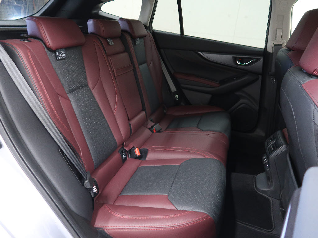 スバル レヴォーグ STIスポーツ EX