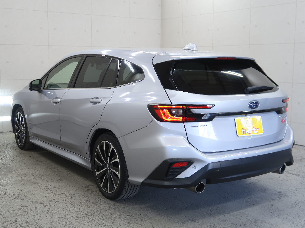 スバル レヴォーグ STIスポーツ EX