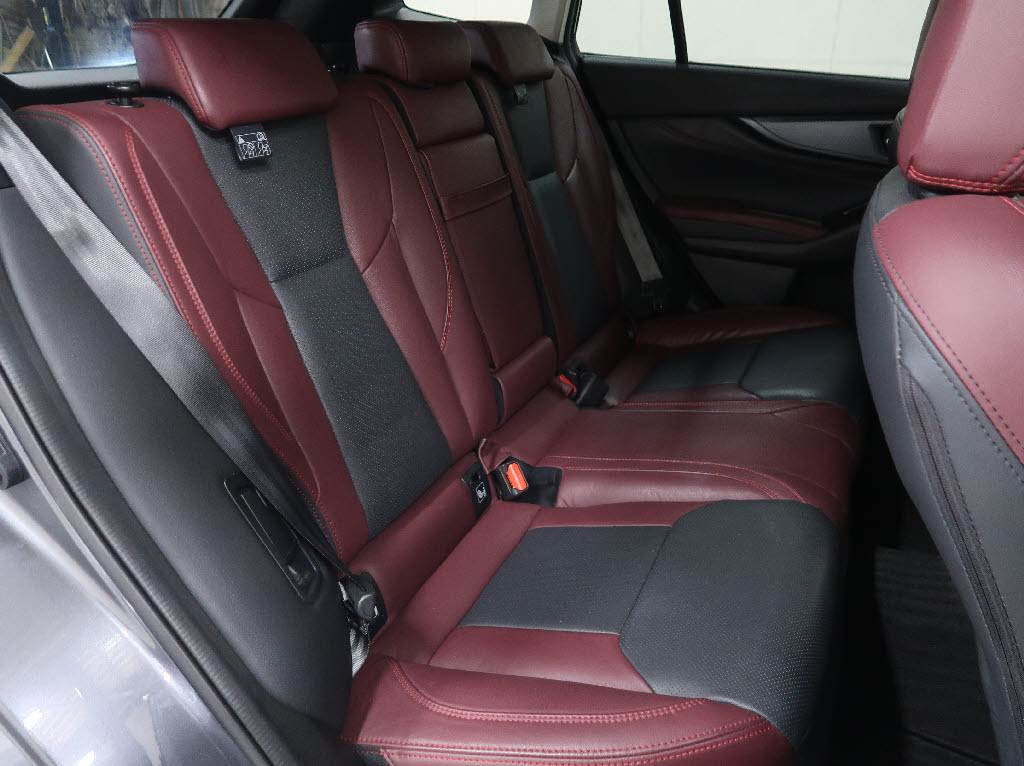 スバル レヴォーグ STIスポーツ EX