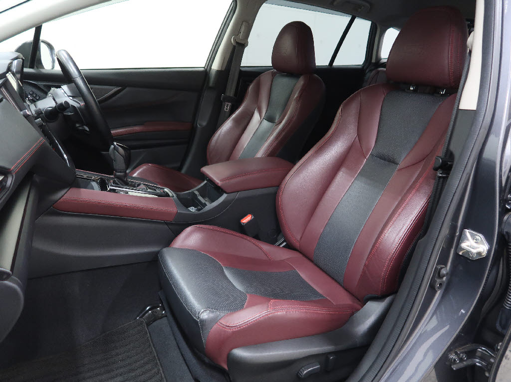 スバル レヴォーグ STIスポーツ EX