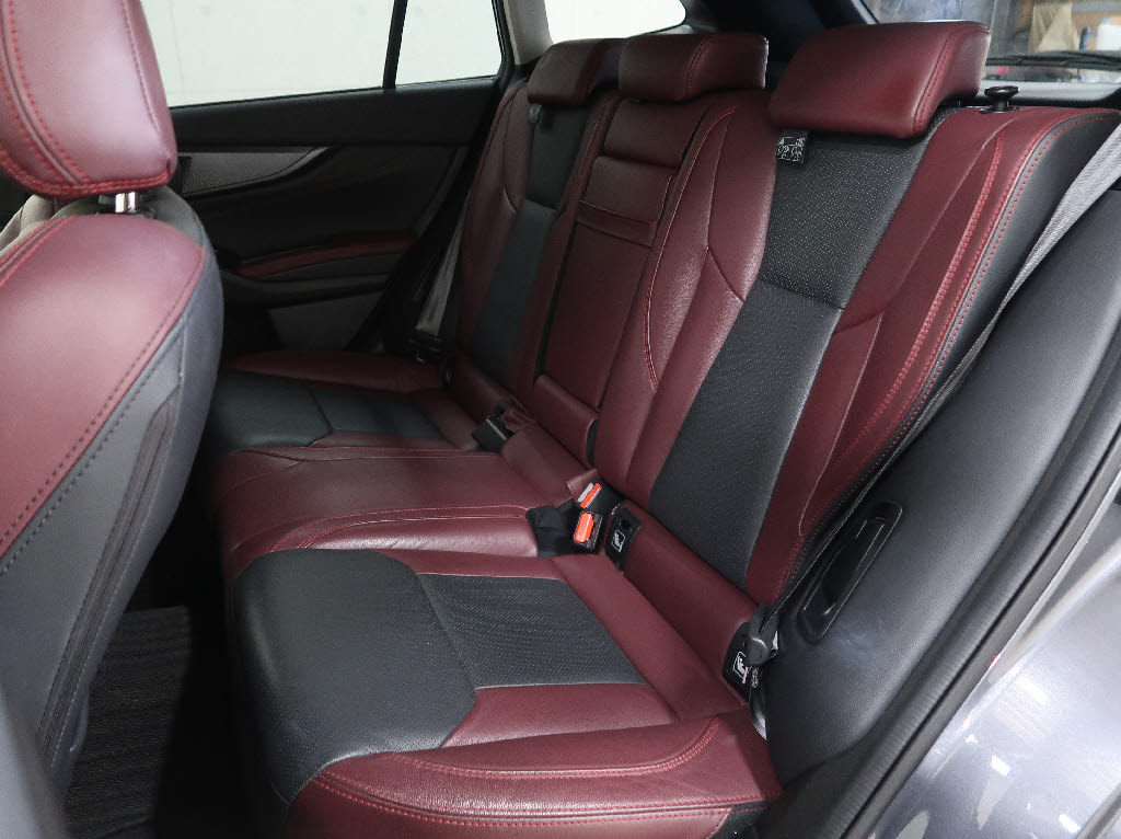 スバル レヴォーグ STIスポーツ EX