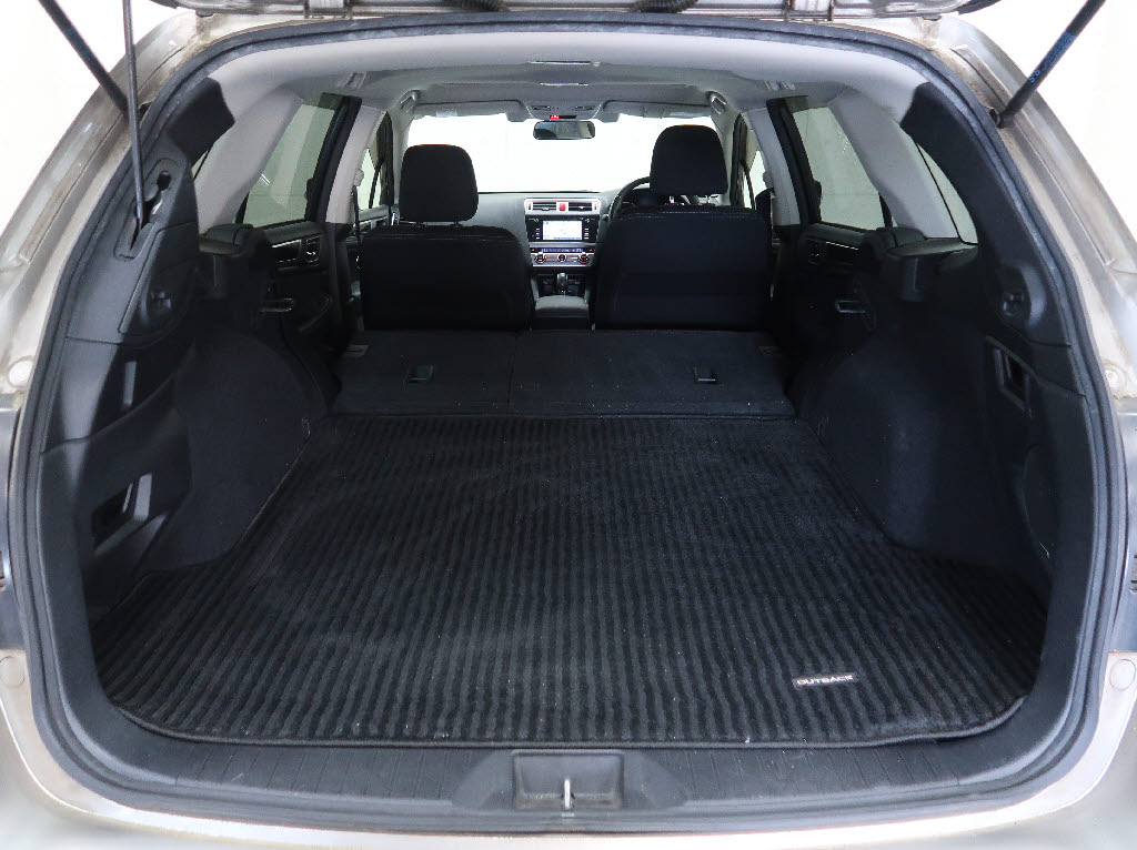 スバル ﾚｶﾞｼｨｱｳﾄﾊﾞｯｸ ベースグレード