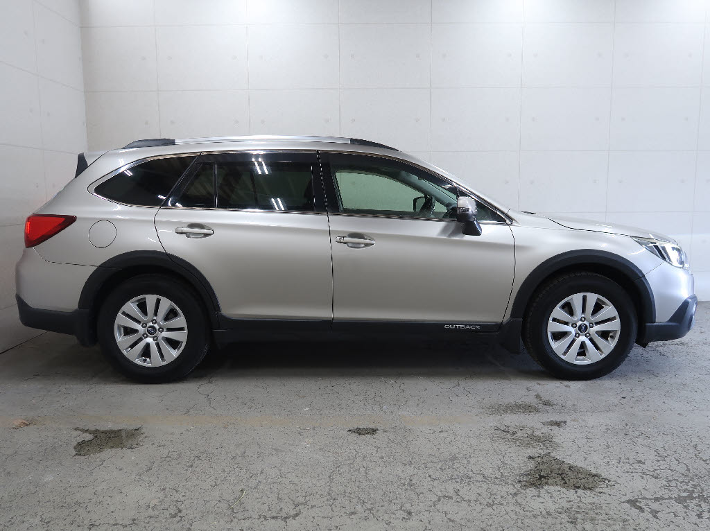 スバル ﾚｶﾞｼｨｱｳﾄﾊﾞｯｸ ベースグレード