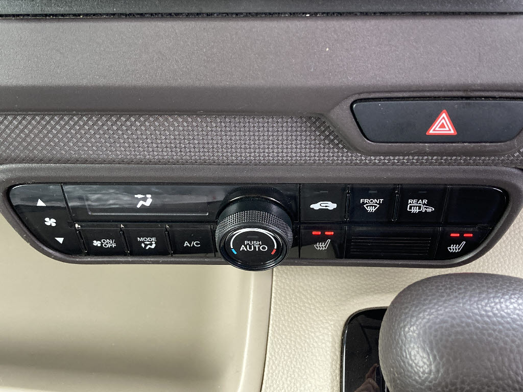 ホンダ Ｎ　ＢＯＸ G ﾎﾝﾀﾞｾﾝｼﾝｸﾞ 4WD