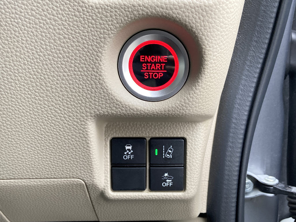 ホンダ Ｎ　ＢＯＸ G ﾎﾝﾀﾞｾﾝｼﾝｸﾞ 4WD