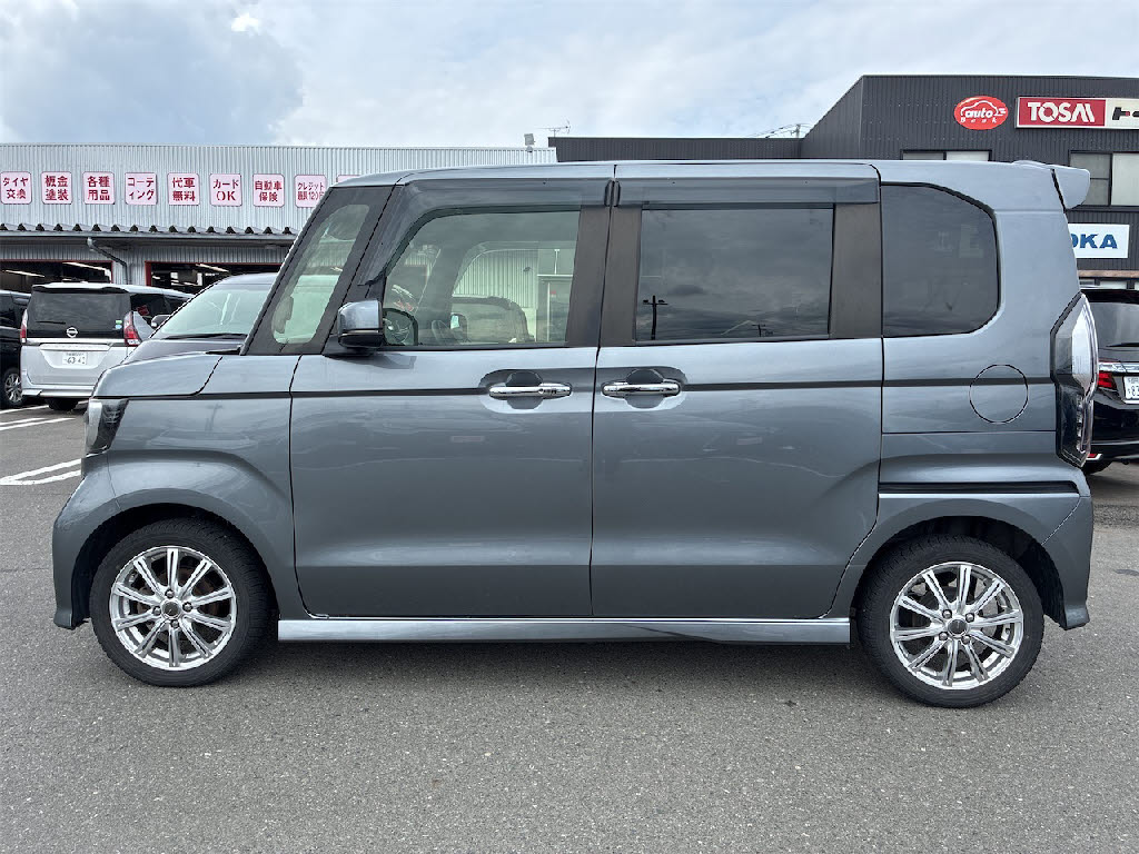 ホンダ Ｎ　ＢＯＸカスタム L ﾀｰﾎﾞ 4WD
