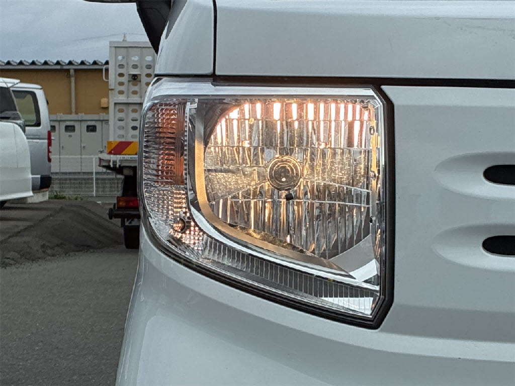 ホンダ Ｎ－ＶＡＮ G・ﾎﾝﾀﾞｾﾝｼﾝｸﾞ 4WD