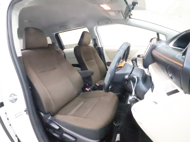 トヨタ シエンタ G