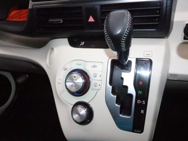 トヨタ シエンタ G