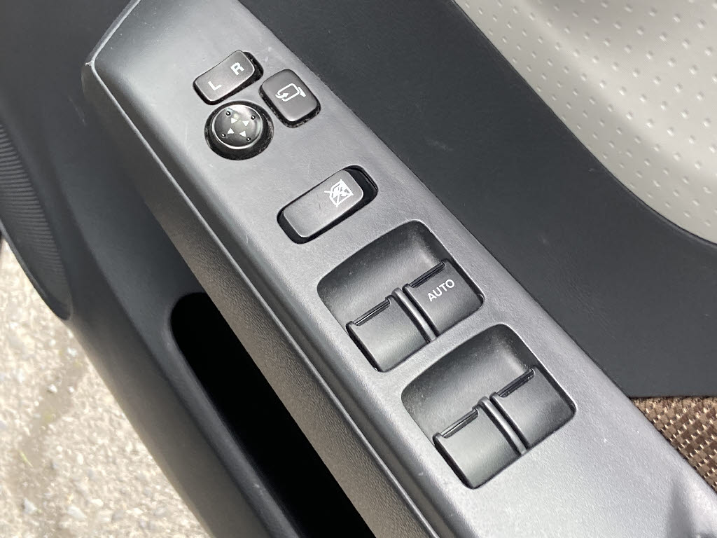 ニッサン モコ 4WD ｵｰﾃﾞｨｵ&ﾊﾞｯｸﾋﾞｭｰﾓﾆﾀｰ付