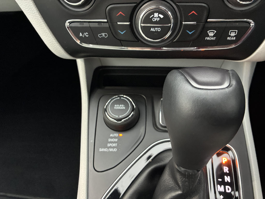 その他輸入車 ｼﾞｰﾌﾟ ﾁｪﾛｷｰ リミテッド