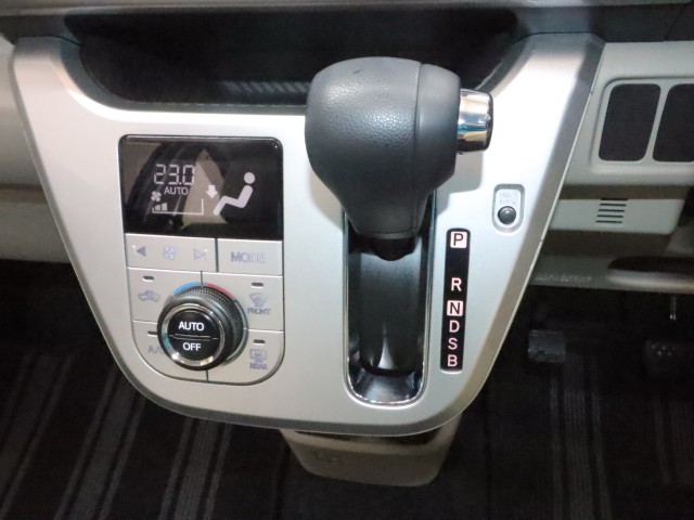 ダイハツ キャスト Ｘ　ＳＡ２