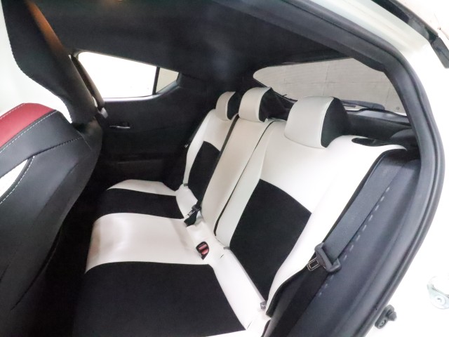 トヨタ Ｃ-ＨＲ Ｓ　ＬＥＤパッケージ