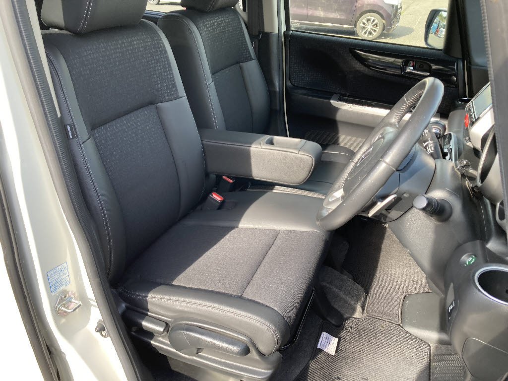 ホンダ Ｎ　ＢＯＸカスタム Gﾀｰﾎﾞﾊﾟｯｹｰｼﾞ