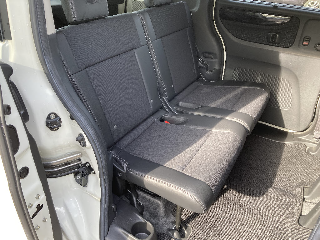 ホンダ Ｎ　ＢＯＸカスタム Gﾀｰﾎﾞﾊﾟｯｹｰｼﾞ