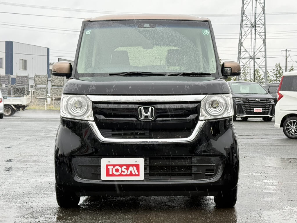 ホンダ Ｎ　ＢＯＸ G・LﾎﾝﾀﾞｾﾝｼﾝｸﾞｶｯﾊﾟｰﾌﾞﾗｳﾝS 4WD