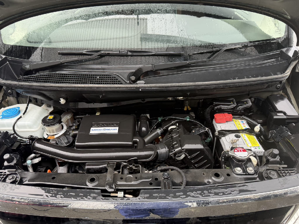 ホンダ Ｎ　ＢＯＸ G・LﾎﾝﾀﾞｾﾝｼﾝｸﾞｶｯﾊﾟｰﾌﾞﾗｳﾝS 4WD