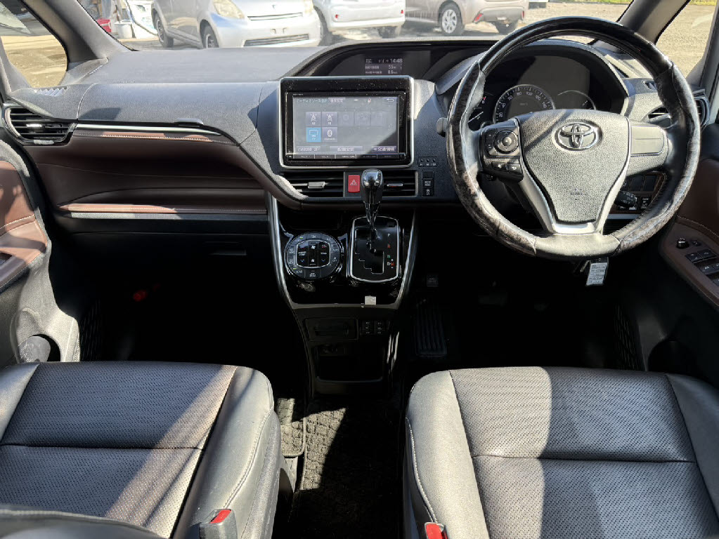 トヨタ エスクァイア GI 4WD