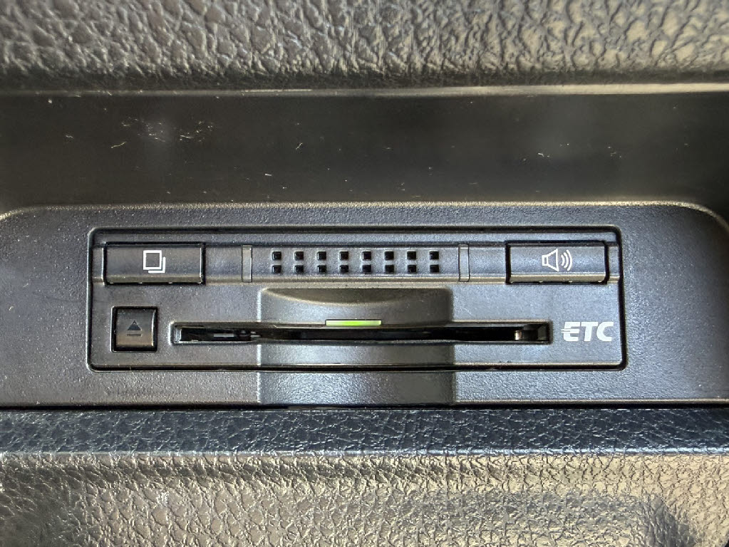 トヨタ エスクァイア GI 4WD