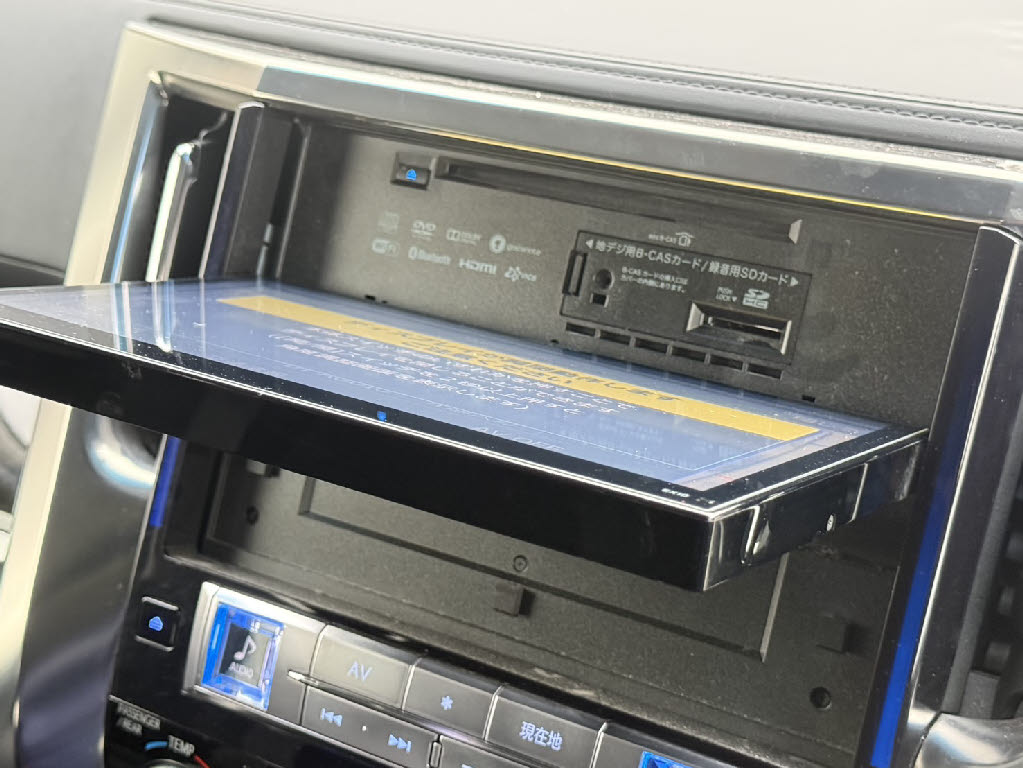 トヨタ アルファード 2.5SAﾊﾟｯｹｰｼﾞ 4WD