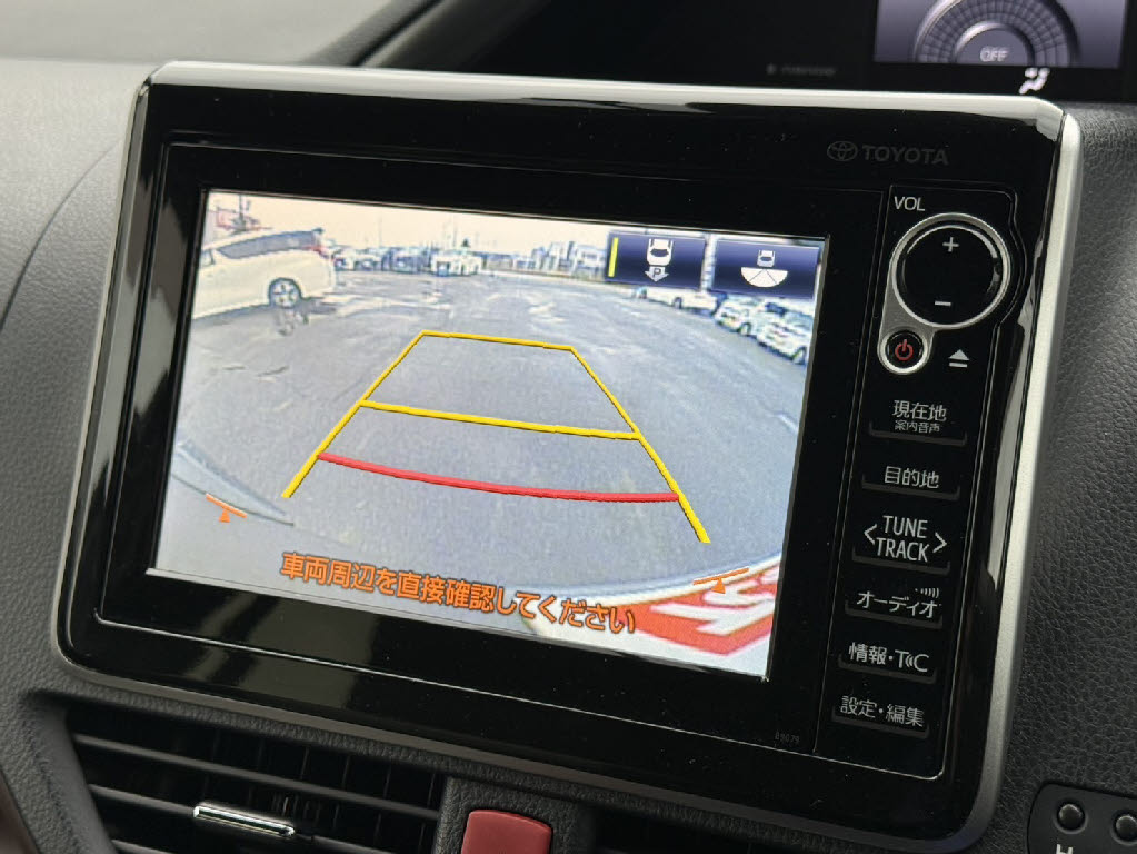 トヨタ エスクァイア GIﾌﾟﾚﾐｱﾑﾊﾟｯｹｰｼﾞ 4WD