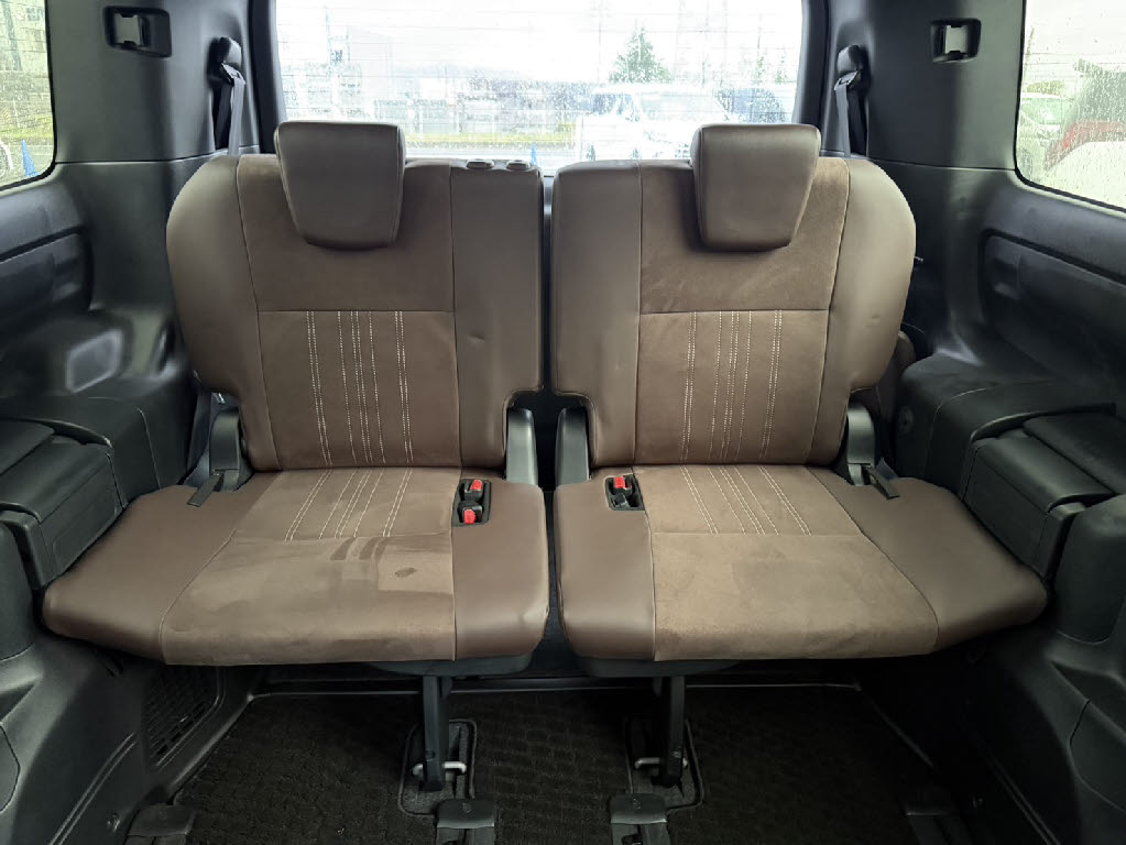 トヨタ エスクァイア GIﾌﾟﾚﾐｱﾑﾊﾟｯｹｰｼﾞ 4WD