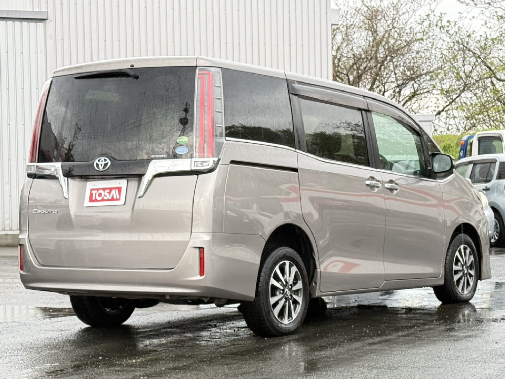 トヨタ エスクァイア GIﾌﾟﾚﾐｱﾑﾊﾟｯｹｰｼﾞ 4WD