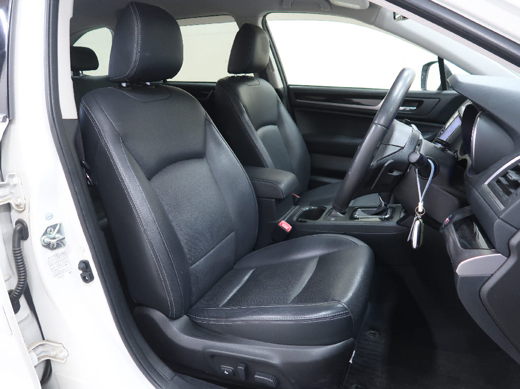 スバル ﾚｶﾞｼｨｱｳﾄﾊﾞｯｸ ﾘﾐﾃｯﾄﾞ 4WD