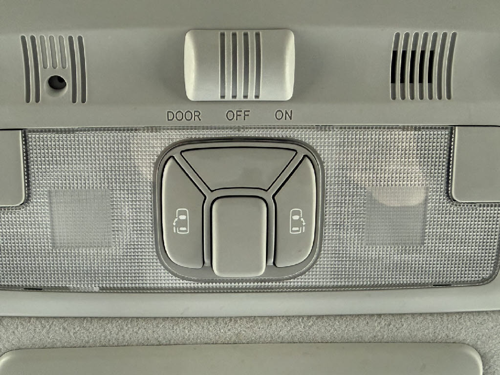 トヨタ ｴｽﾃｨﾏ ﾊｲﾌﾞﾘｯﾄﾞ ﾊｲﾌﾞﾘｯﾄﾞ ｱｴﾗｽ 4WD