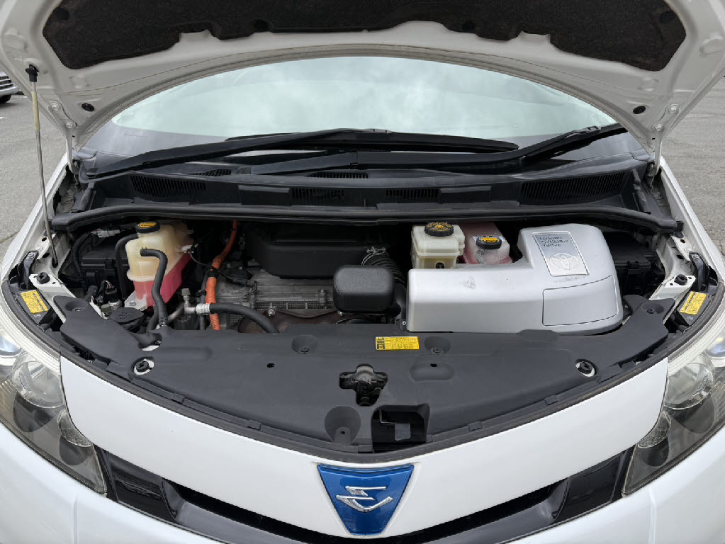 トヨタ ｴｽﾃｨﾏ ﾊｲﾌﾞﾘｯﾄﾞ ﾊｲﾌﾞﾘｯﾄﾞ ｱｴﾗｽ 4WD