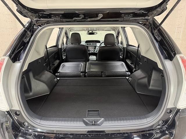 トヨタ プリウスアルファ G