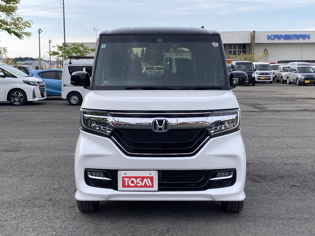 ホンダ Ｎ　ＢＯＸカスタム G・Lﾀｰﾎﾞﾎﾝﾀﾞｾﾝｼﾝｸﾞ 4WD