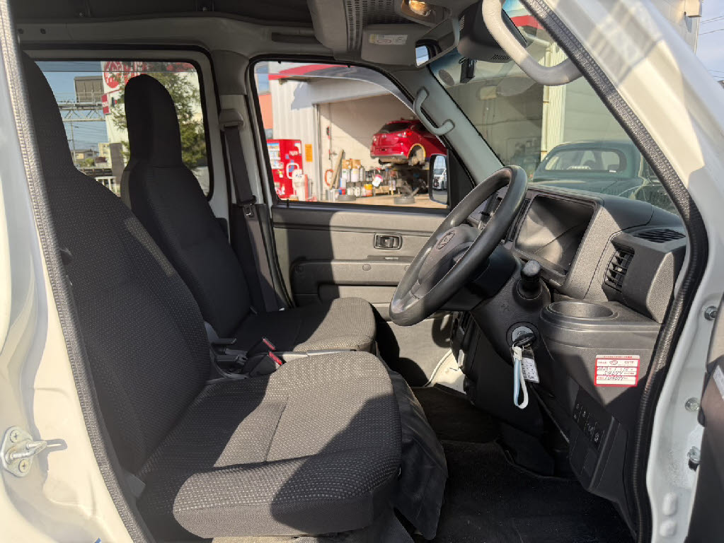 ダイハツ ハイゼットカーゴＶ ﾃﾞﾗｯｸｽ HR SA3 4WD