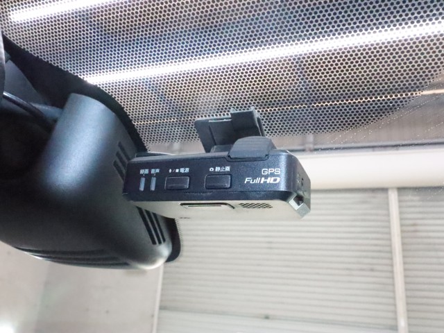 ニッサン セレナＨＶ eﾊﾟﾜｰﾊｲｳｪｲｽﾀｰV