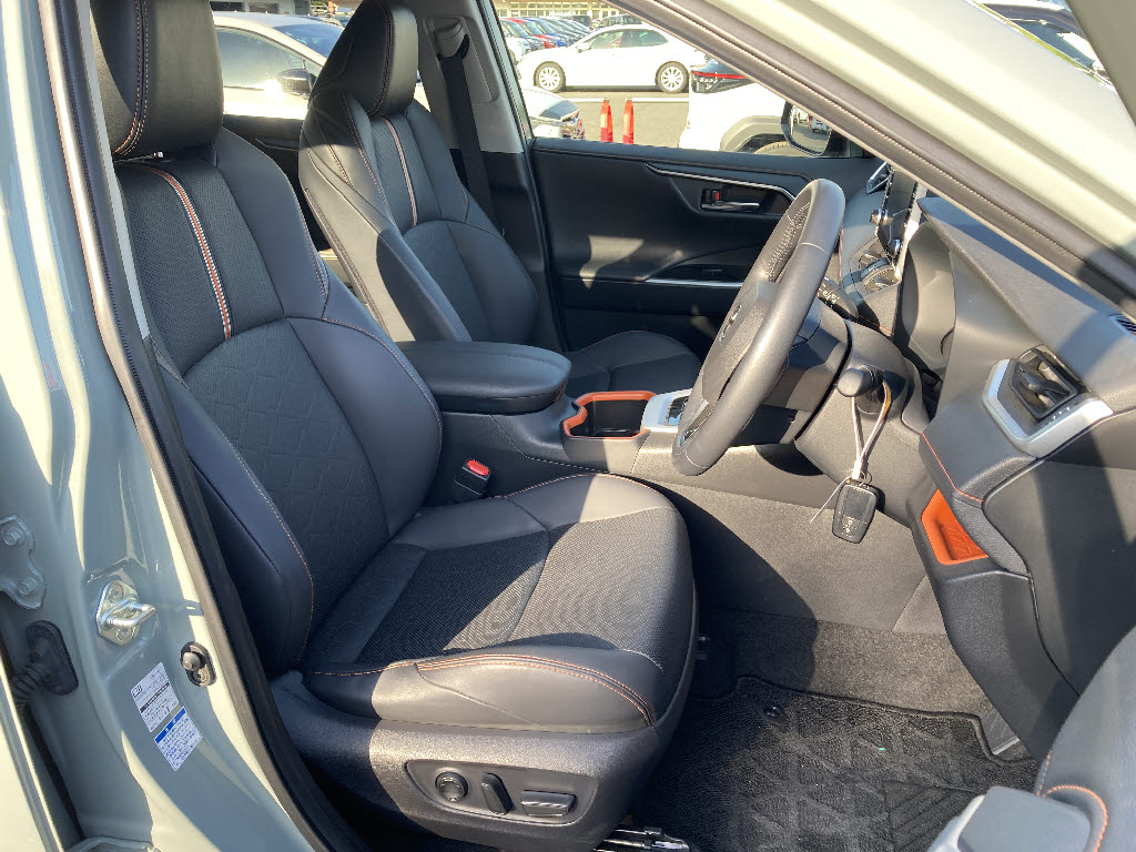 トヨタ ＲＡＶ－４ 4WD ｱﾄﾞﾍﾞﾝﾁｬｰ