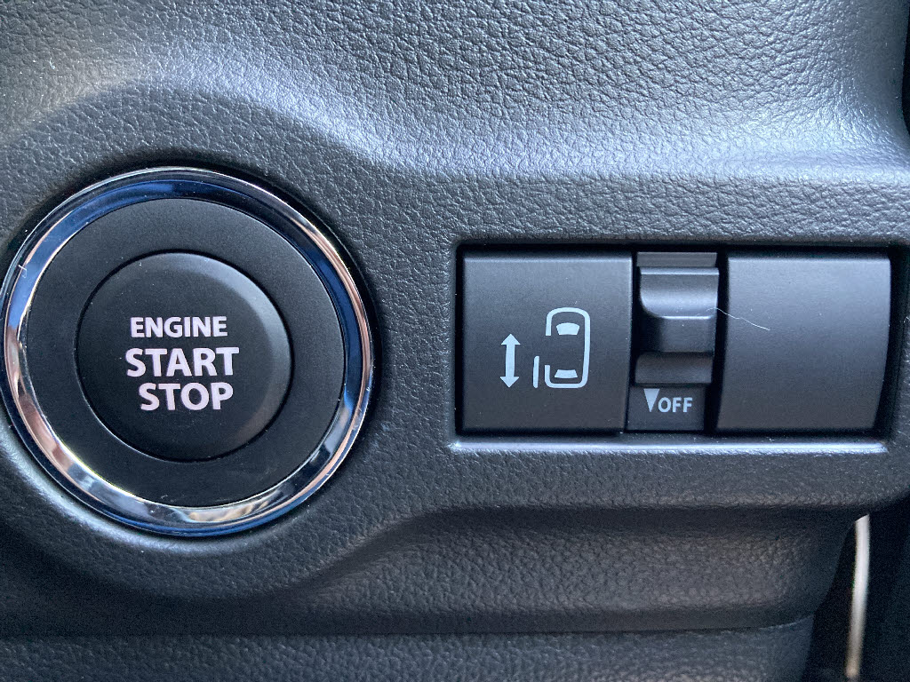 スズキ スペーシアカスタム ﾊｲﾌﾞﾘｯﾄﾞGS 4WD