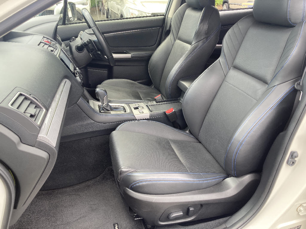 スバル レヴォーグ 1.6GT-S ｱｲｻｲﾄ ｾｰﾌﾃｨﾊﾟｯｹｰｼﾞ 4WD