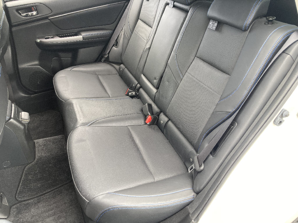 スバル レヴォーグ 1.6GT-S ｱｲｻｲﾄ ｾｰﾌﾃｨﾊﾟｯｹｰｼﾞ 4WD