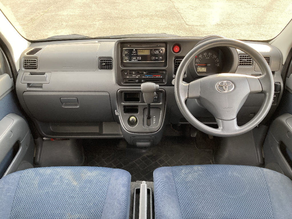 トヨタ ピクシスＶ ｸﾙｰｽﾞ 4WD