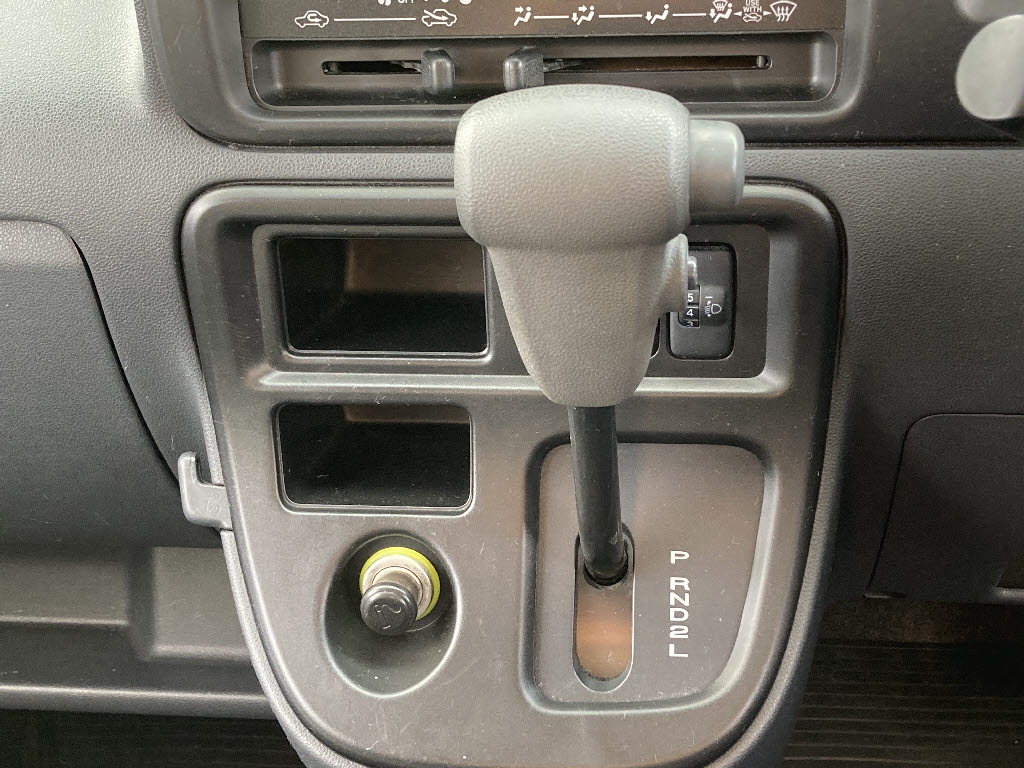トヨタ ピクシスＶ ｸﾙｰｽﾞ 4WD