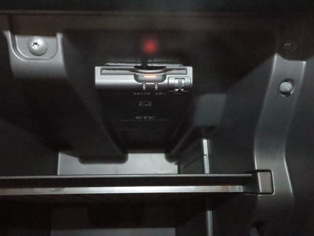 ニッサン シルフィ Ｇ