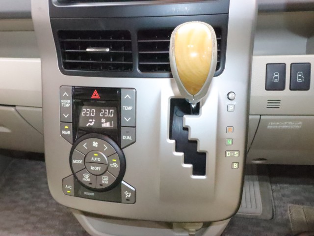 トヨタ ノア S Gｴﾃﾞｨｼｮﾝ