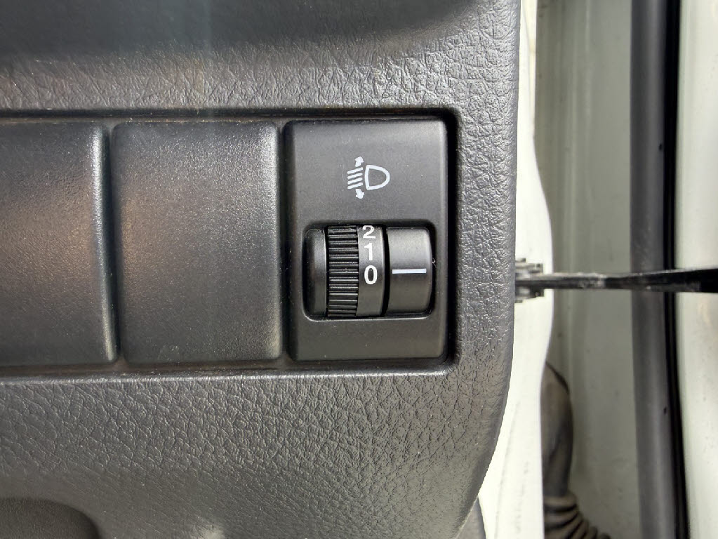 ニッサン モコ X FOUR