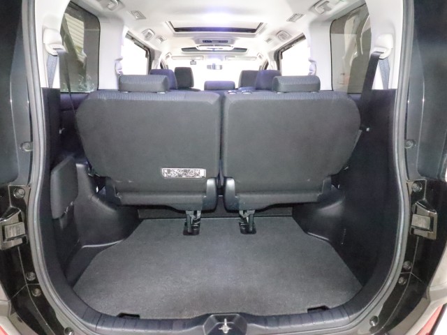 トヨタ ヴォクシー ZS 助手席ﾘﾌﾄｱｯﾌﾟｼｰﾄ車
