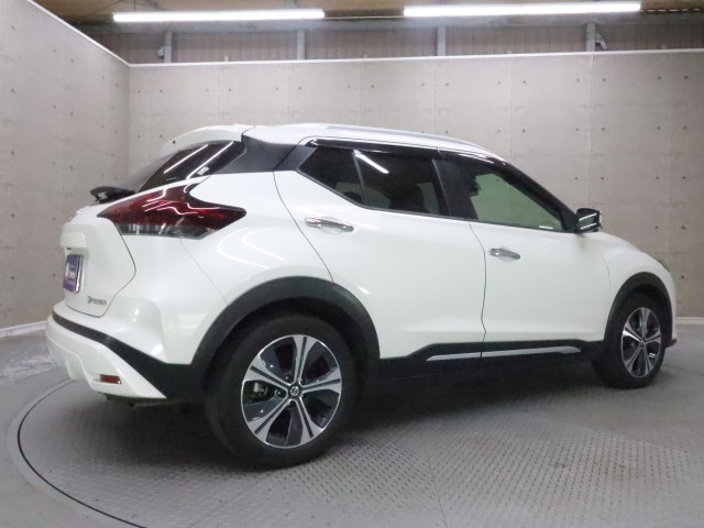 ニッサン キックス Xﾂｰﾄﾝｲﾝﾃﾘｱｴﾃﾞｨｼｮﾝ