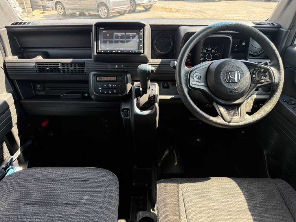 ホンダ Ｎ－ＶＡＮ Lﾎﾝﾀﾞｾﾝｼﾝｸﾞ 4WD